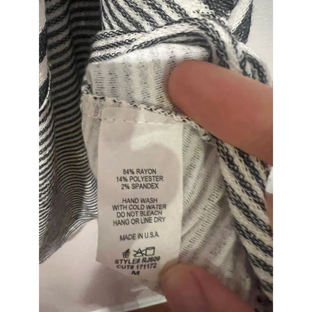 By Together Sweater - Picture 3 of 4